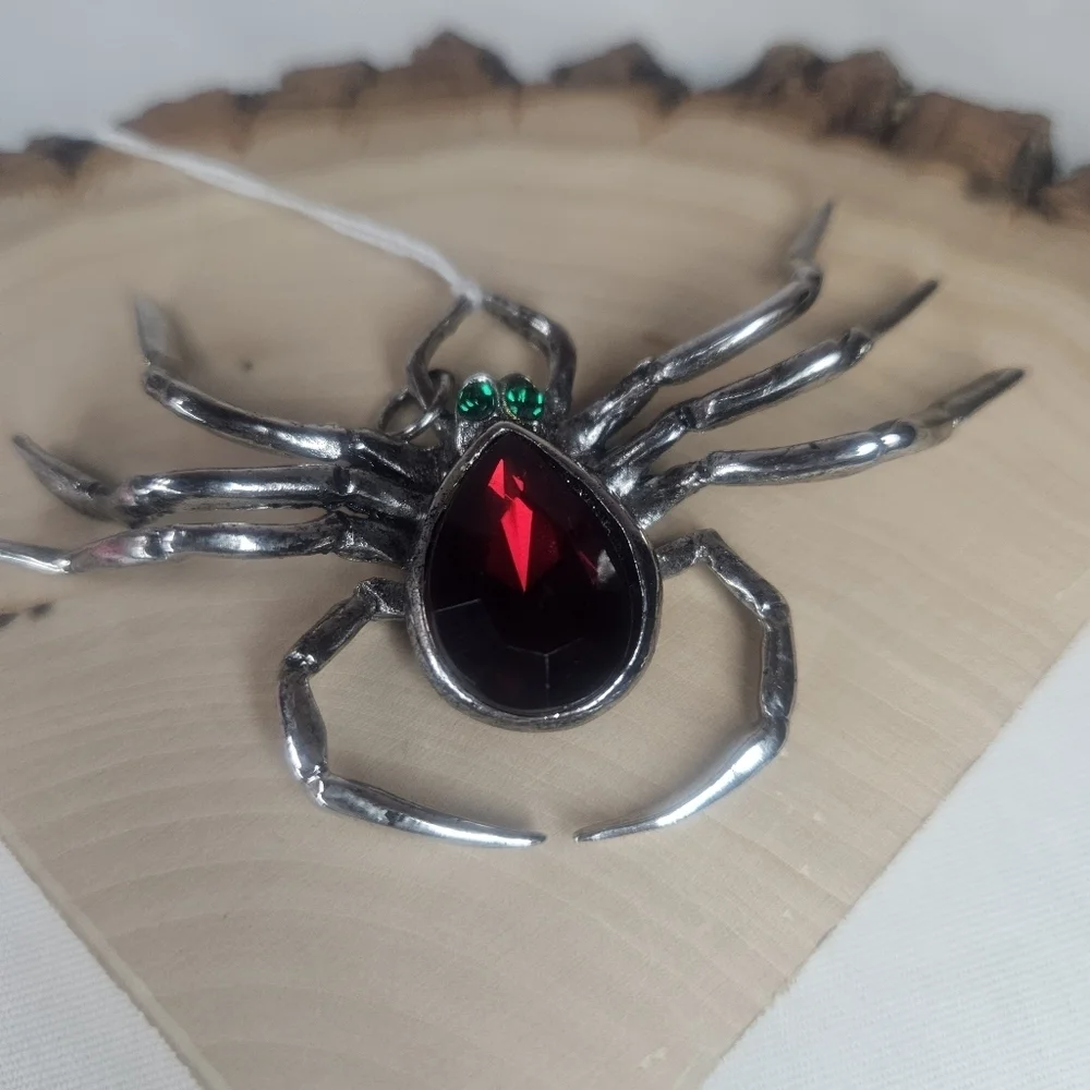 Ruby Red Rhinestone Abdomen Silver Tone Spider Pendant 3" EUC Large - Picture 1 of 7